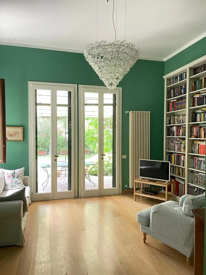B&B Villa Ines Λίντο της Βενετίας 2*,