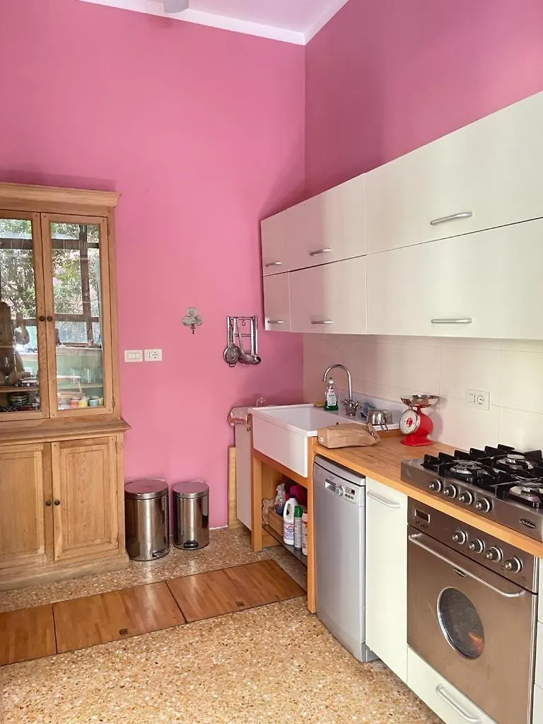 B&B Villa Ines Lido di Venezia 2*,