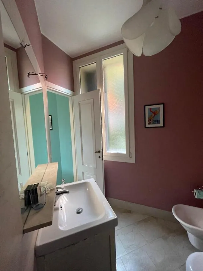 B&B Villa Ines Lido di Venezia Alojamento de Acomodação e Pequeno-almoço